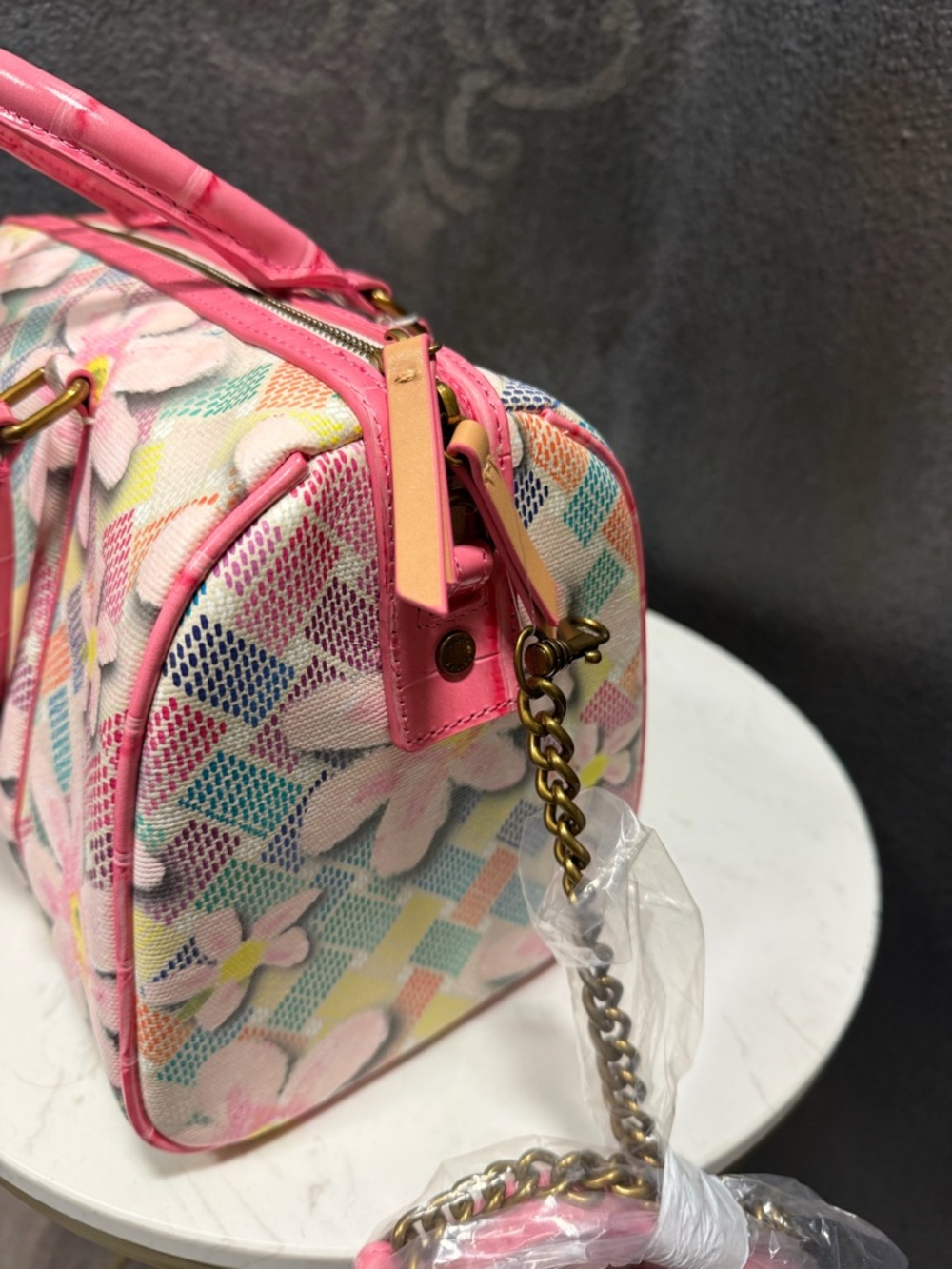 Kurt Geiger Duffel Crossbody Bag. NEW with Tags . - Picture 4 of 9